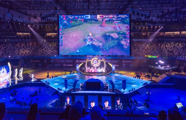 西的原因 西的原因